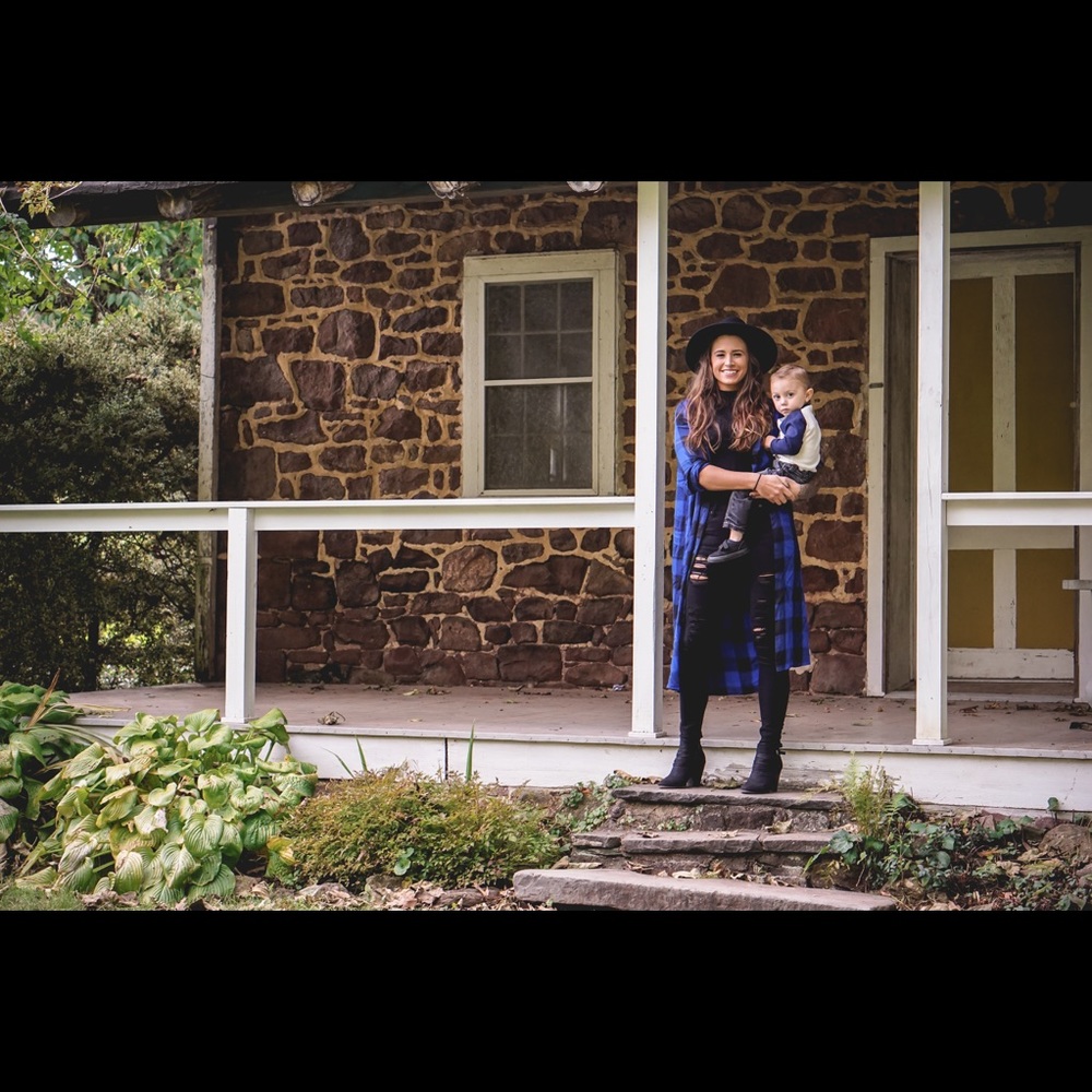 Meet your Posher, Cassandra